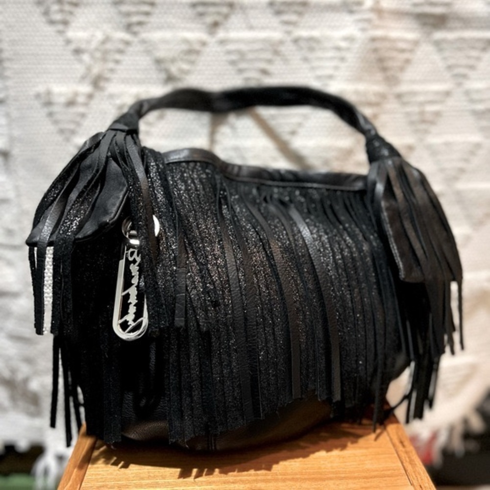 B.Markowsky Genuine Leather Shoulder Bag. New condition!